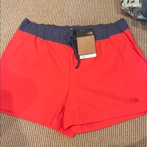 NWT The North Face Vibrant Red and Dark Gray summer Shorts size large